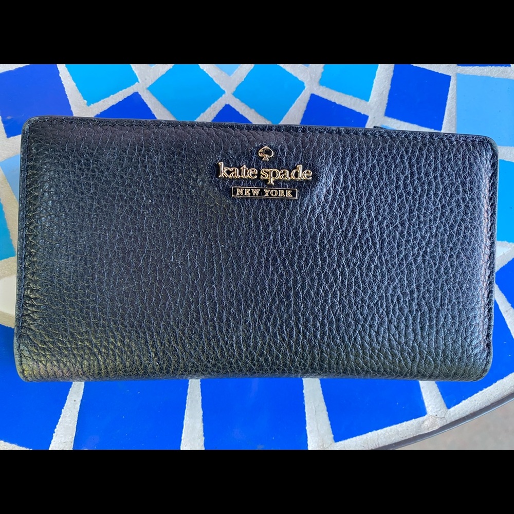 Women’s Kate spade wallet